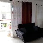 Habitación en apartamento familiar